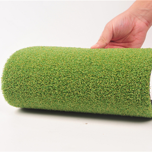 Golf artificiel processionnel cèvre en train de tapis de gazon vert 16 mm Qys-16400060